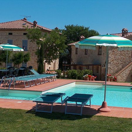 Borgo Il Villino Vendégház Casole dʼElsa Kültér fotó