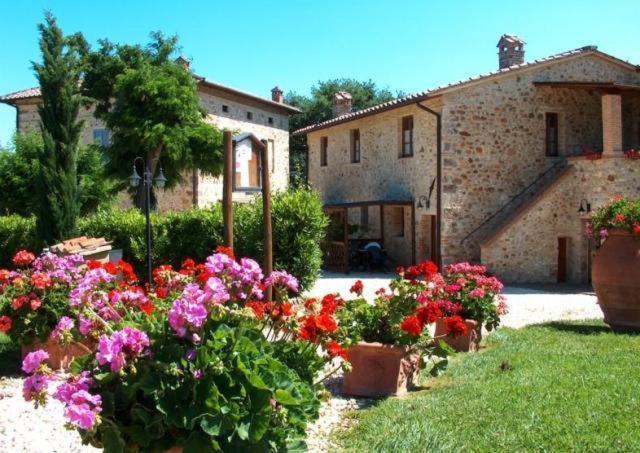 Borgo Il Villino Vendégház Casole dʼElsa Kültér fotó