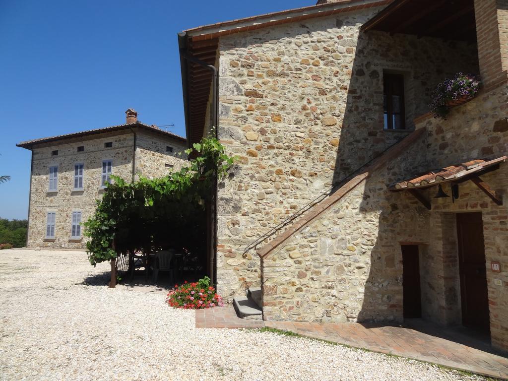 Borgo Il Villino Vendégház Casole dʼElsa Kültér fotó