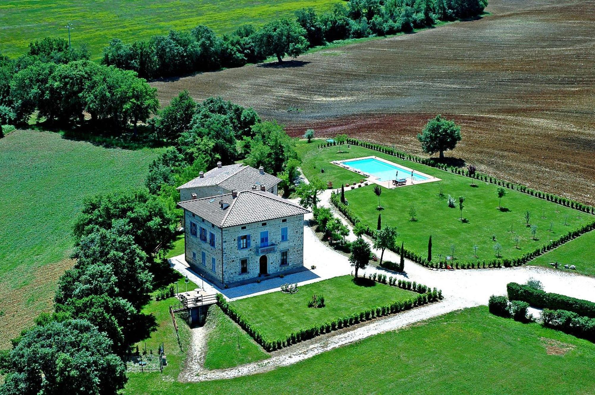 Borgo Il Villino Vendégház Casole dʼElsa Kültér fotó