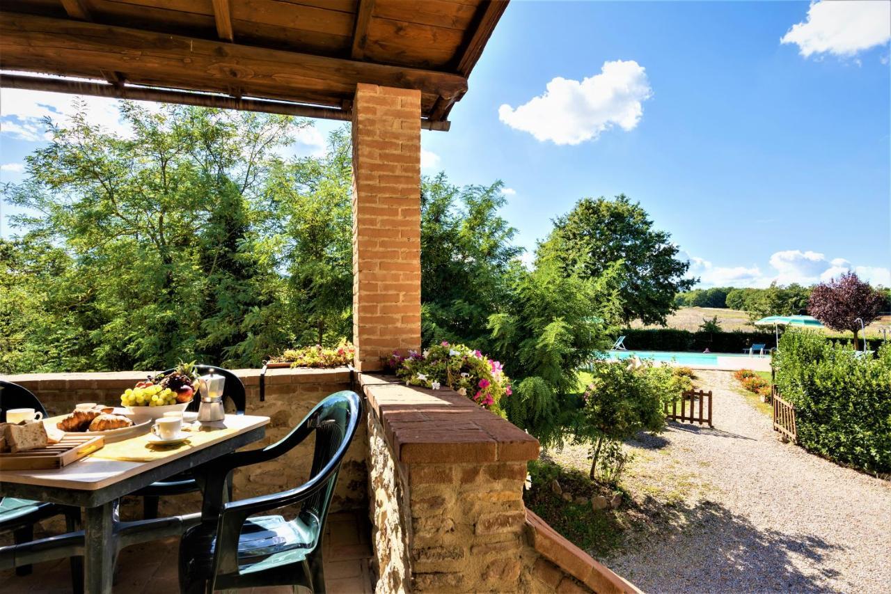 Borgo Il Villino Vendégház Casole dʼElsa Kültér fotó