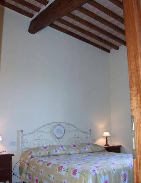 Borgo Il Villino Vendégház Casole dʼElsa Kültér fotó